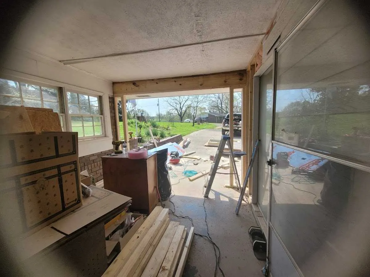 Air movers and dehumidifier for Water Mitigation Services in Middletown